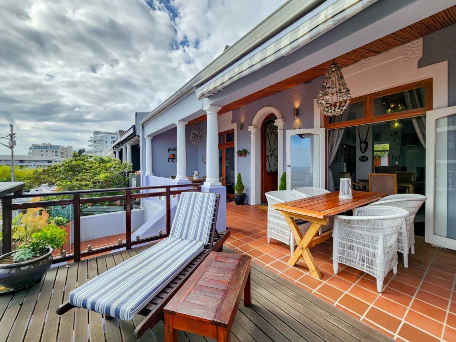 3 Bedroom Property for Sale in Sea Point Western Cape